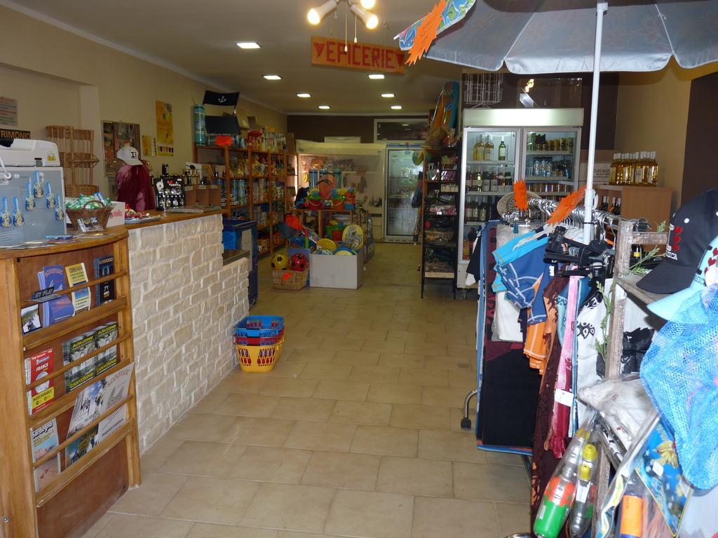 Camping Mobile Home U Sole Marinu Patrimonio Ngoại thất bức ảnh