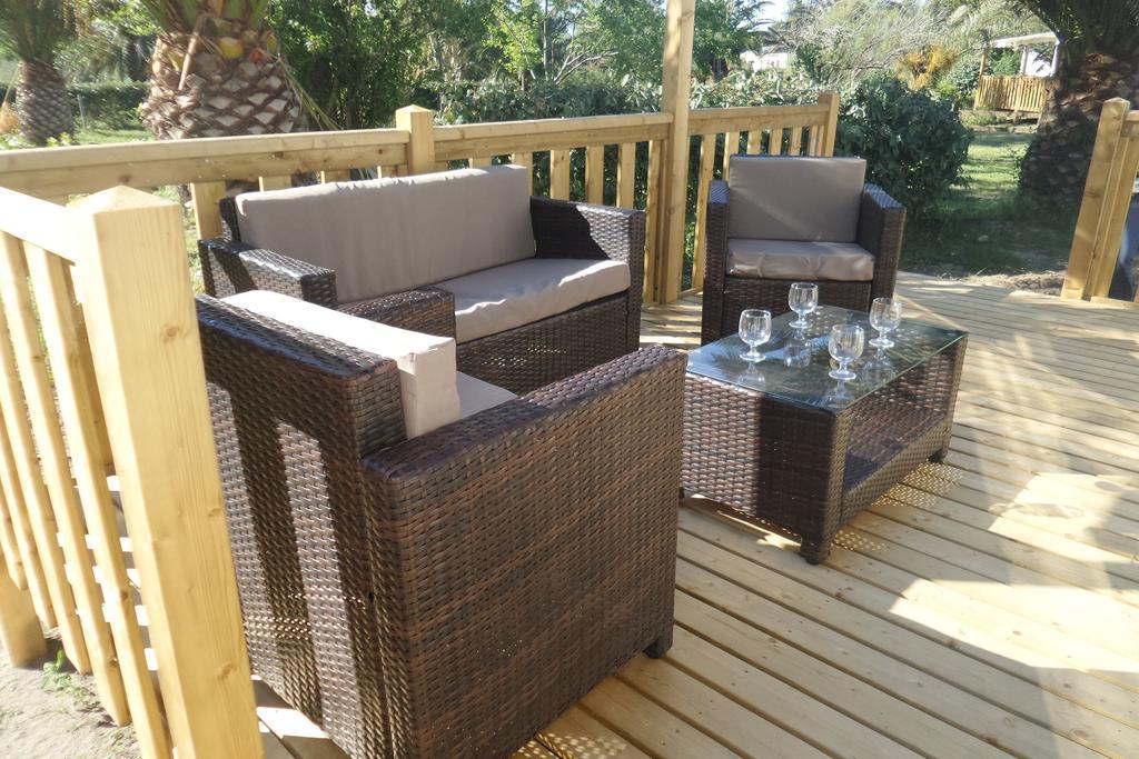 Camping Mobile Home U Sole Marinu Patrimonio Ngoại thất bức ảnh